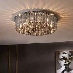 Candelabru Abyss negru instalat în living modern