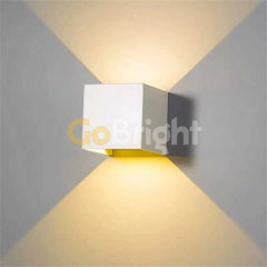Aplica LED Exterior Cube Lumina Calda 3000K 2x3W Alb